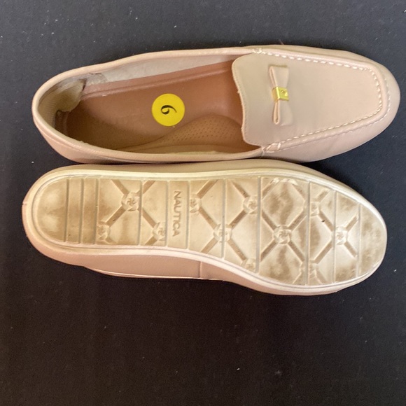 Nautica Woman’s slip on loafer - Picture 3 of 3